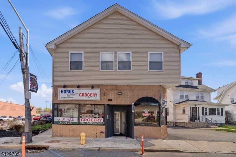 main property photo 18