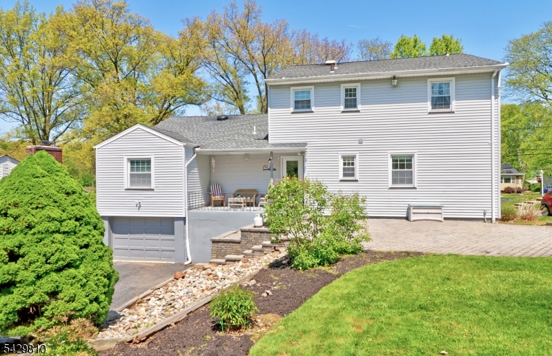 main property photo 23