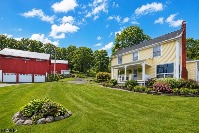 main property photo 3