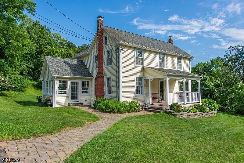 main property photo 4
