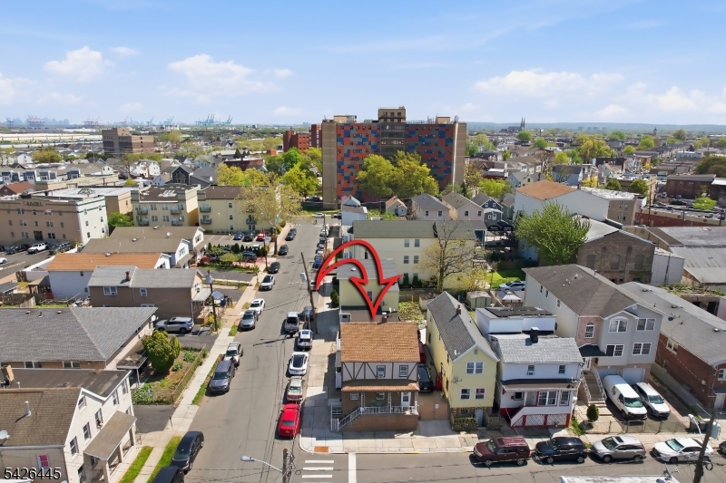 main property photo 26