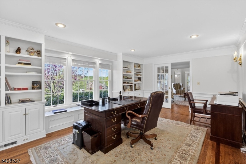 main property photo 15