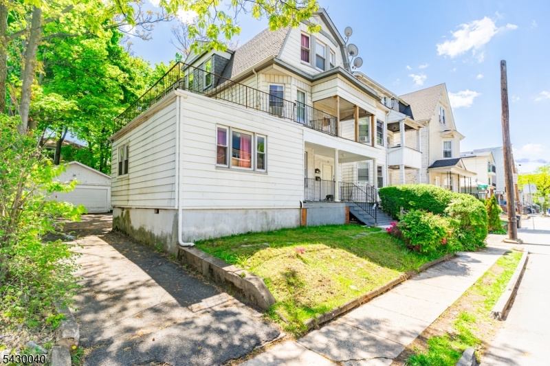 main property photo 18