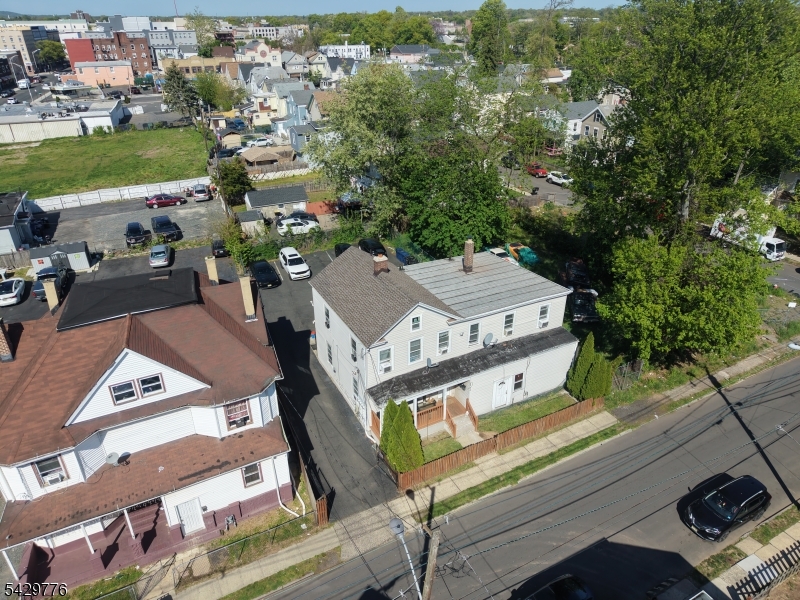 main property photo 41