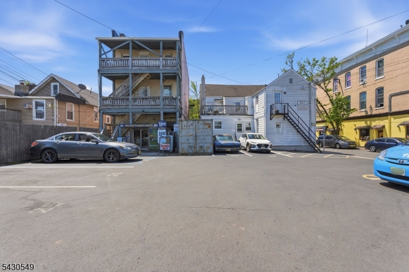 main property photo 7