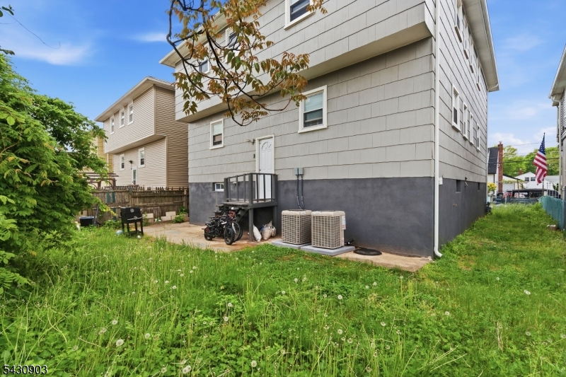 main property photo 24