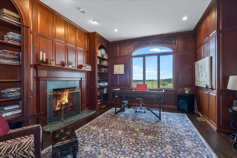 main property photo 19