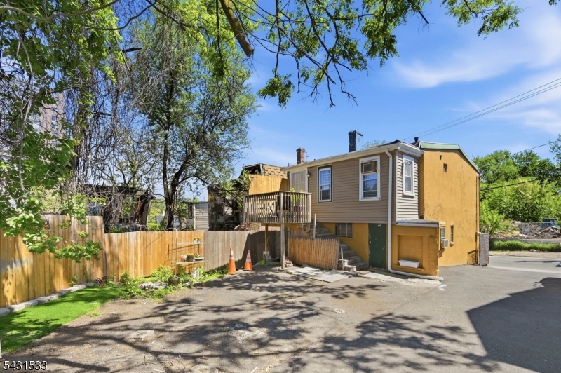 main property photo 44