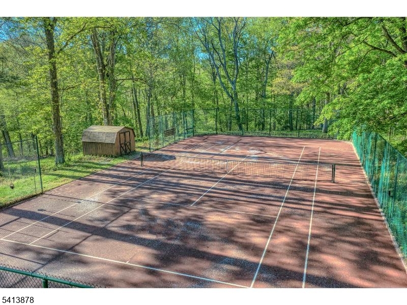 main property photo 40