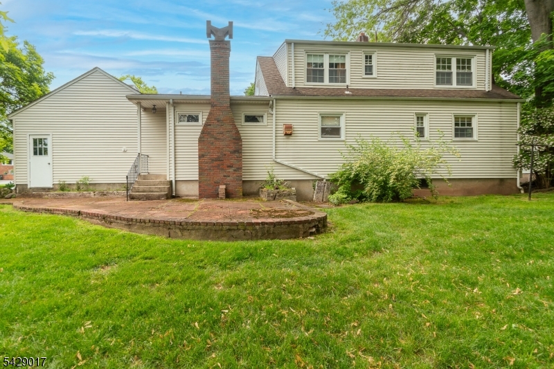 main property photo 6