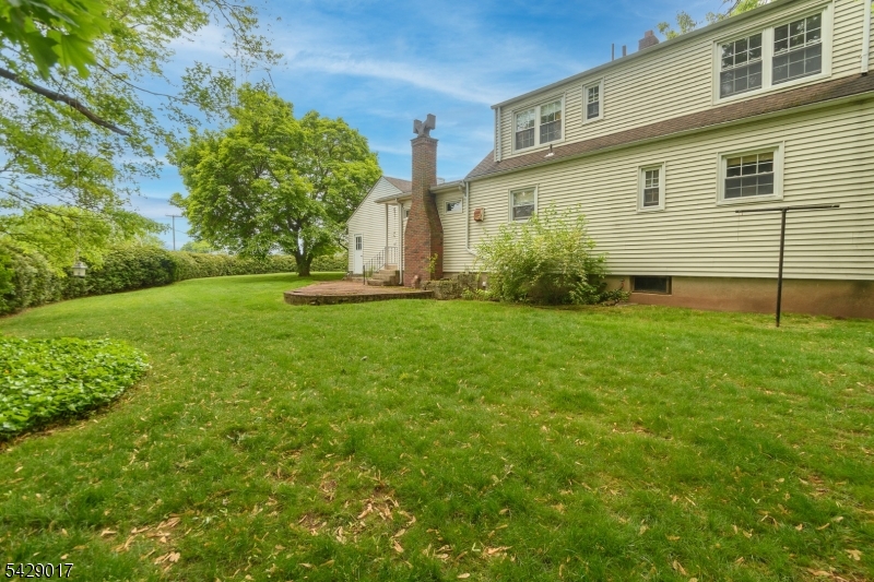 main property photo 7