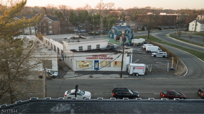 main property photo 48