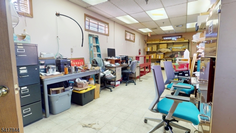 main property photo 45