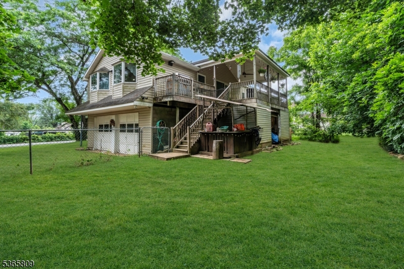 main property photo 34