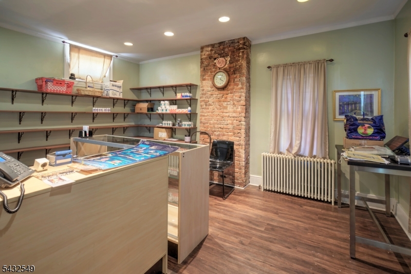 main property photo 12