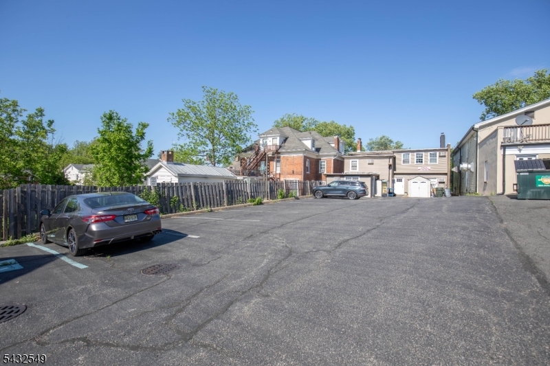 main property photo 14
