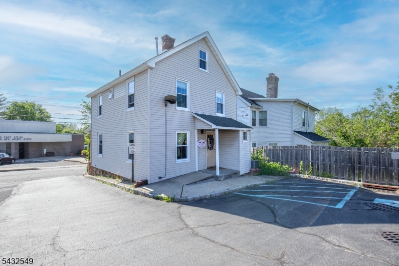 main property photo 16