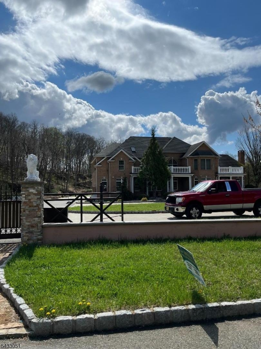 main property photo 25