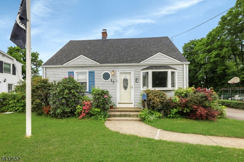 main property photo 17