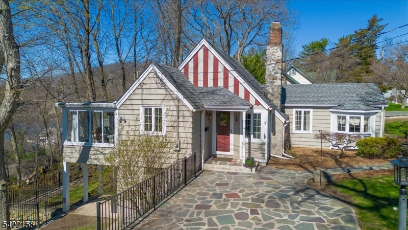 main property photo 25