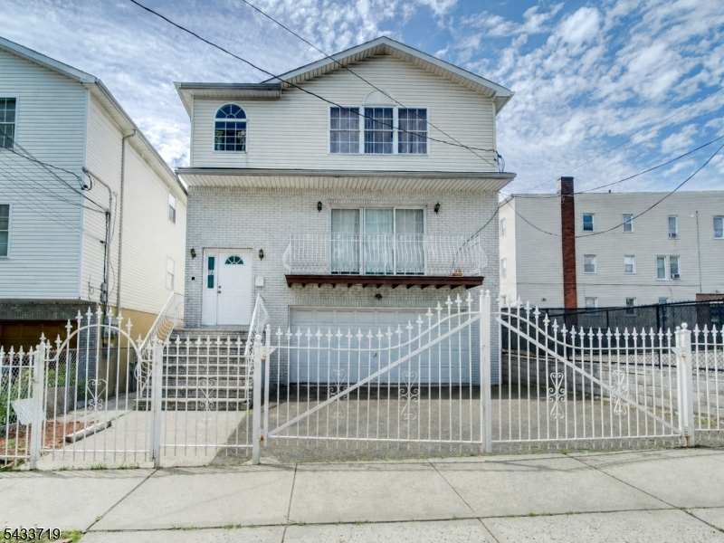 main property photo 16