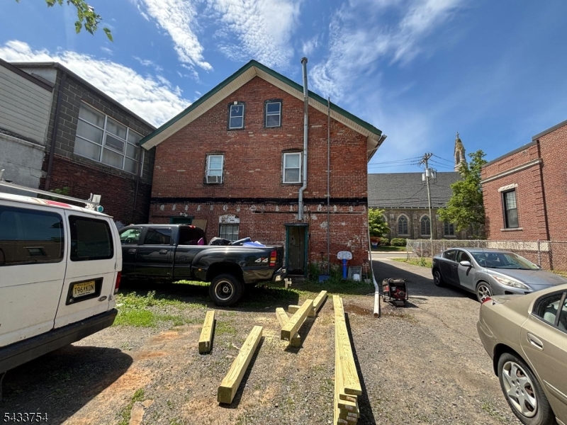 main property photo 6