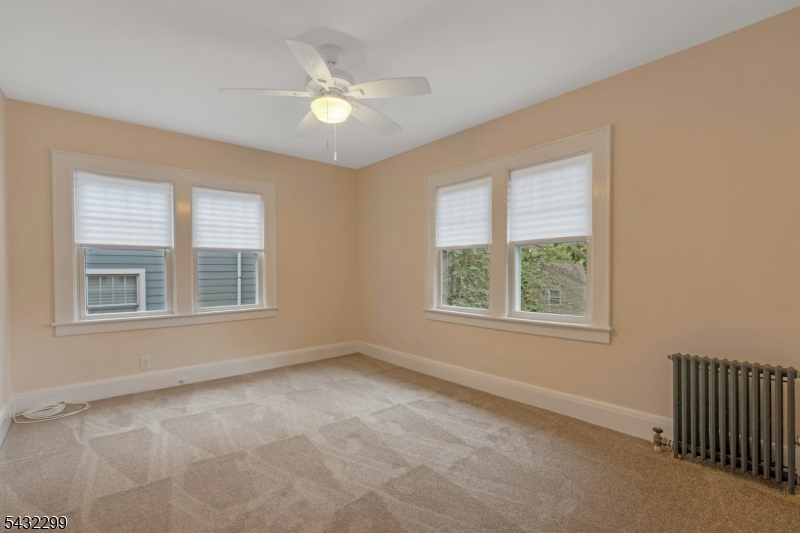 property viewer photo 19
