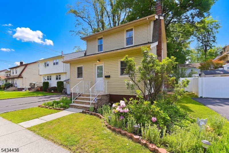 main property photo 19