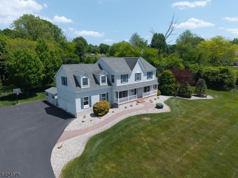main property photo 40