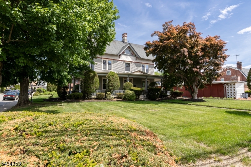 main property photo 19