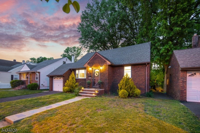 main property photo 5