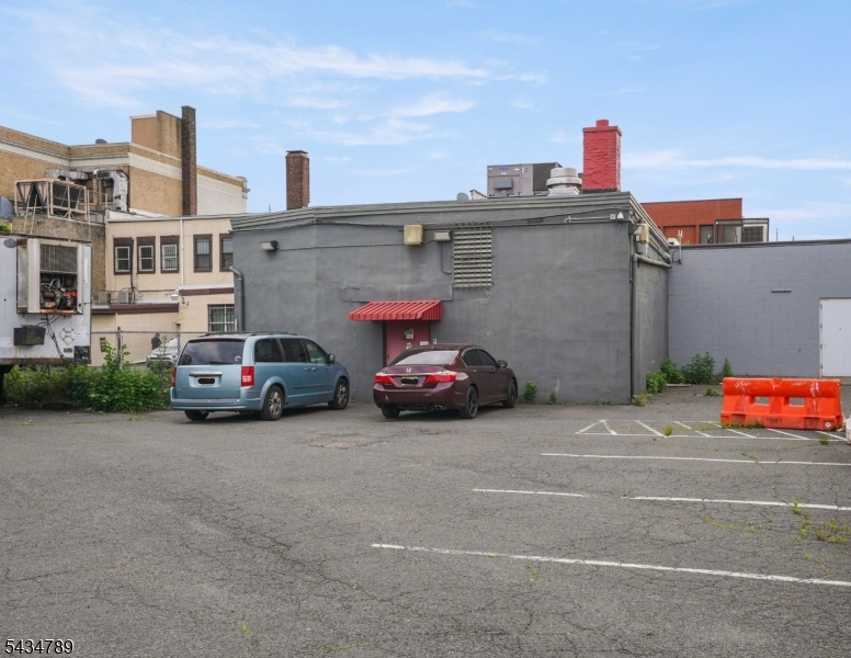 main property photo 39
