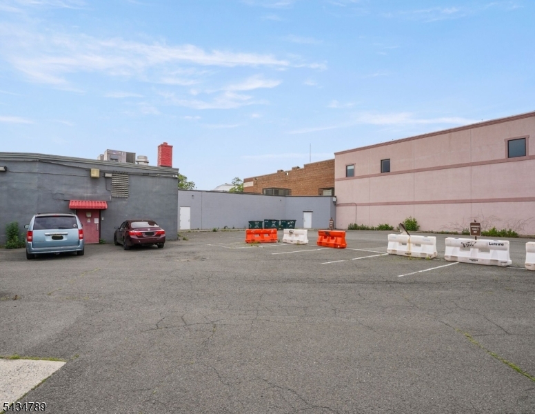 main property photo 41