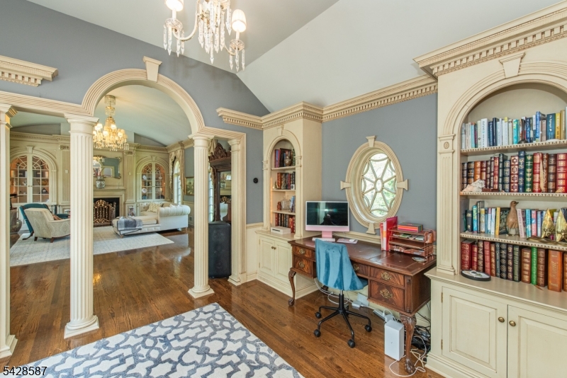 main property photo 20