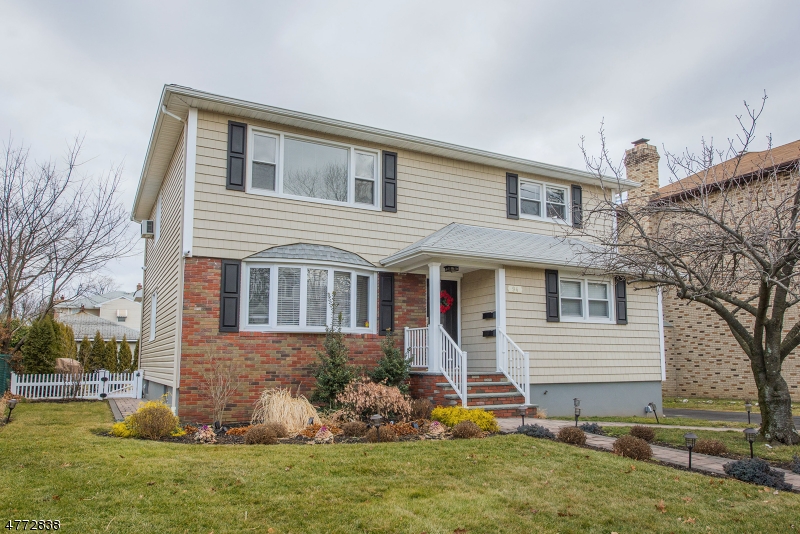 main property photo 13
