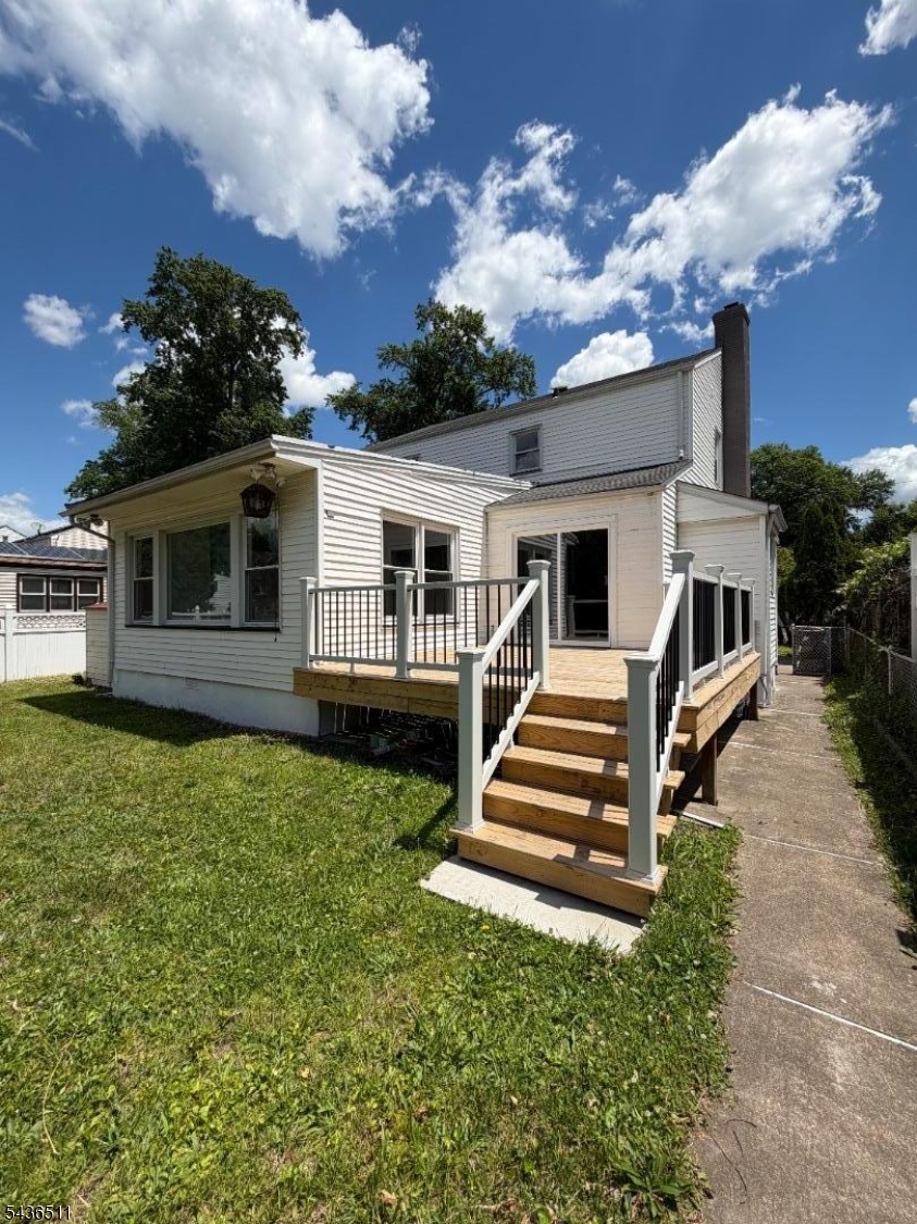 main property photo 16