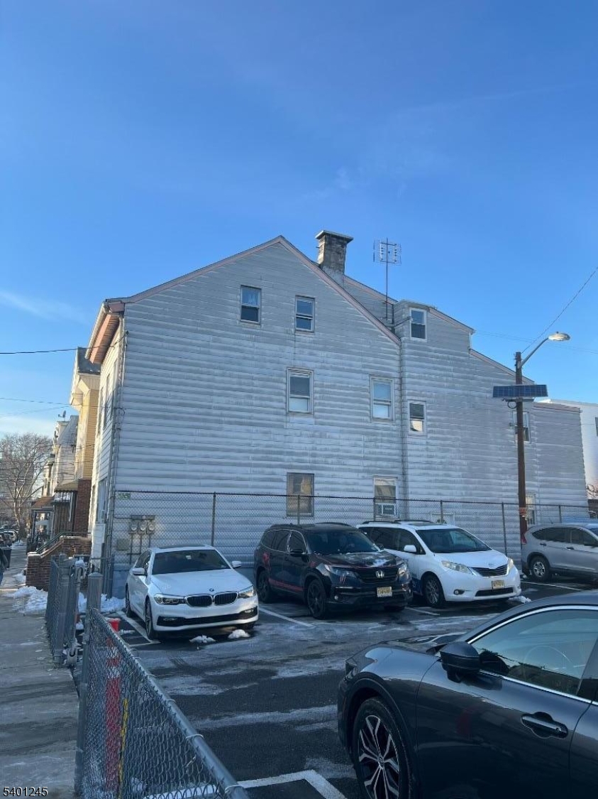 main property photo 20