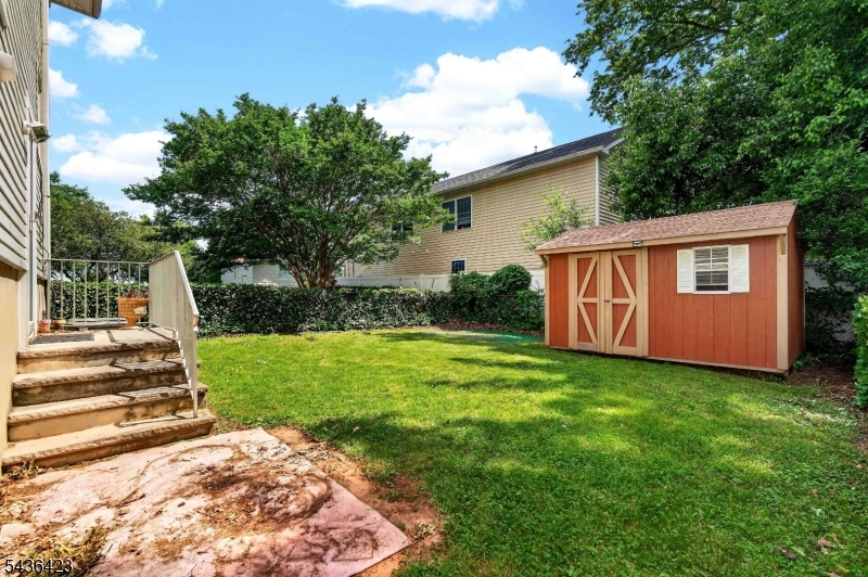 main property photo 39