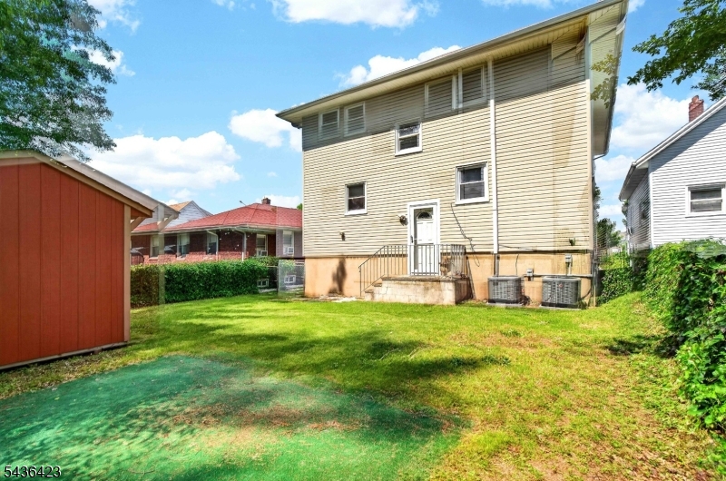 main property photo 40