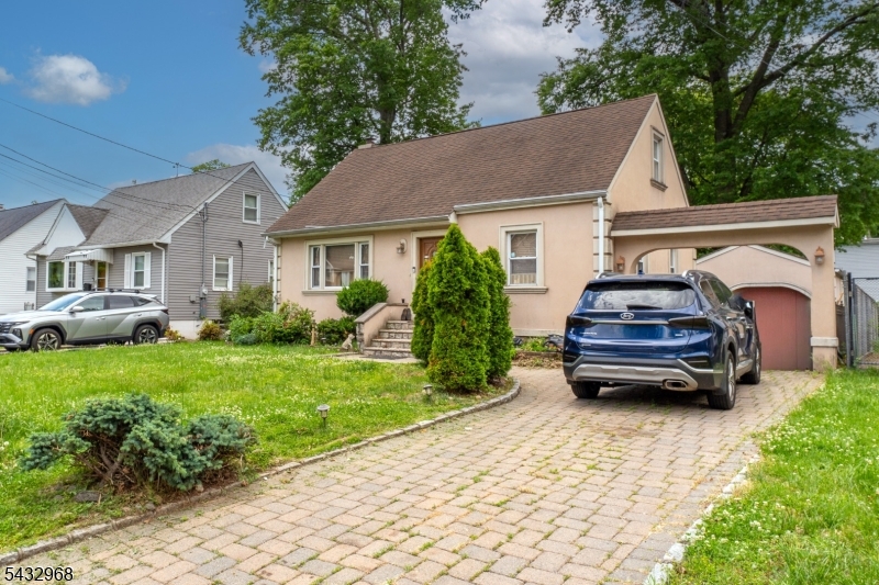 main property photo 8