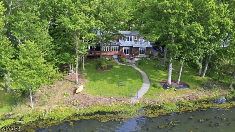 main property photo 40