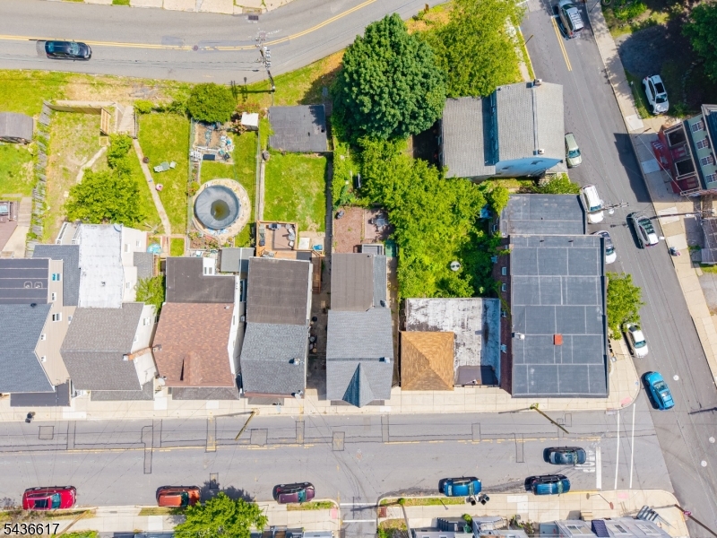 main property photo 34