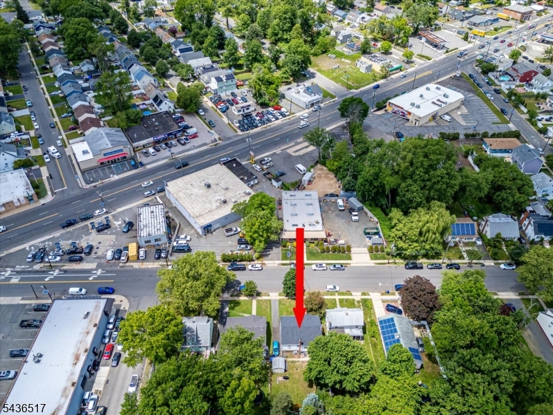 main property photo 28