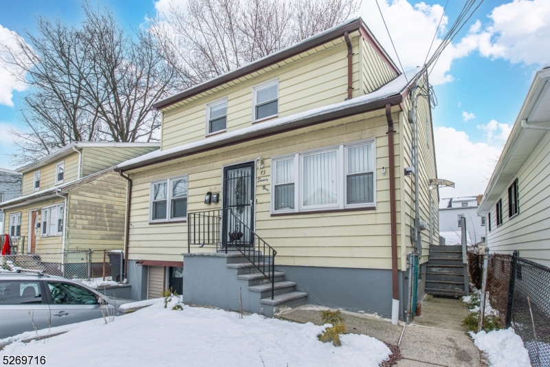 main property photo 6