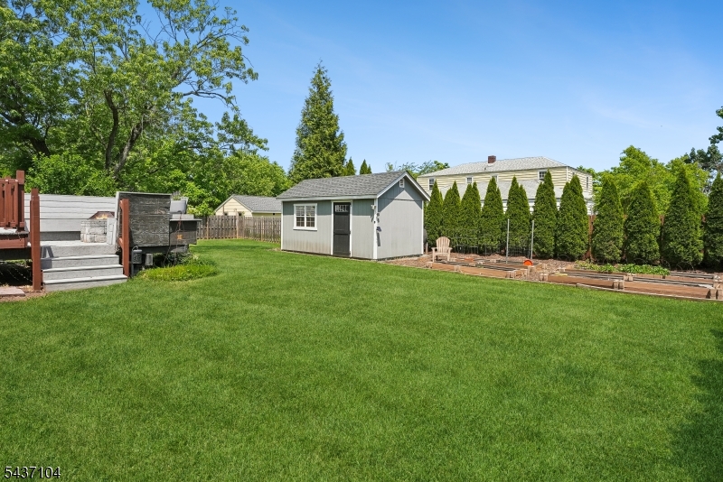 main property photo 22