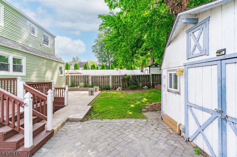 main property photo 31
