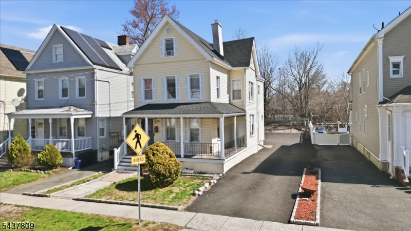 main property photo 40