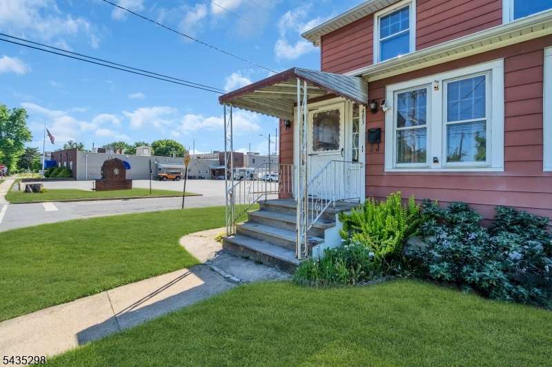 main property photo 6