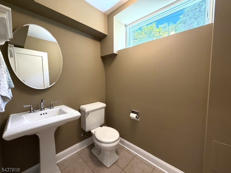 main property photo 16