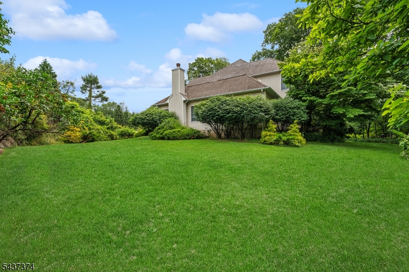 main property photo 30